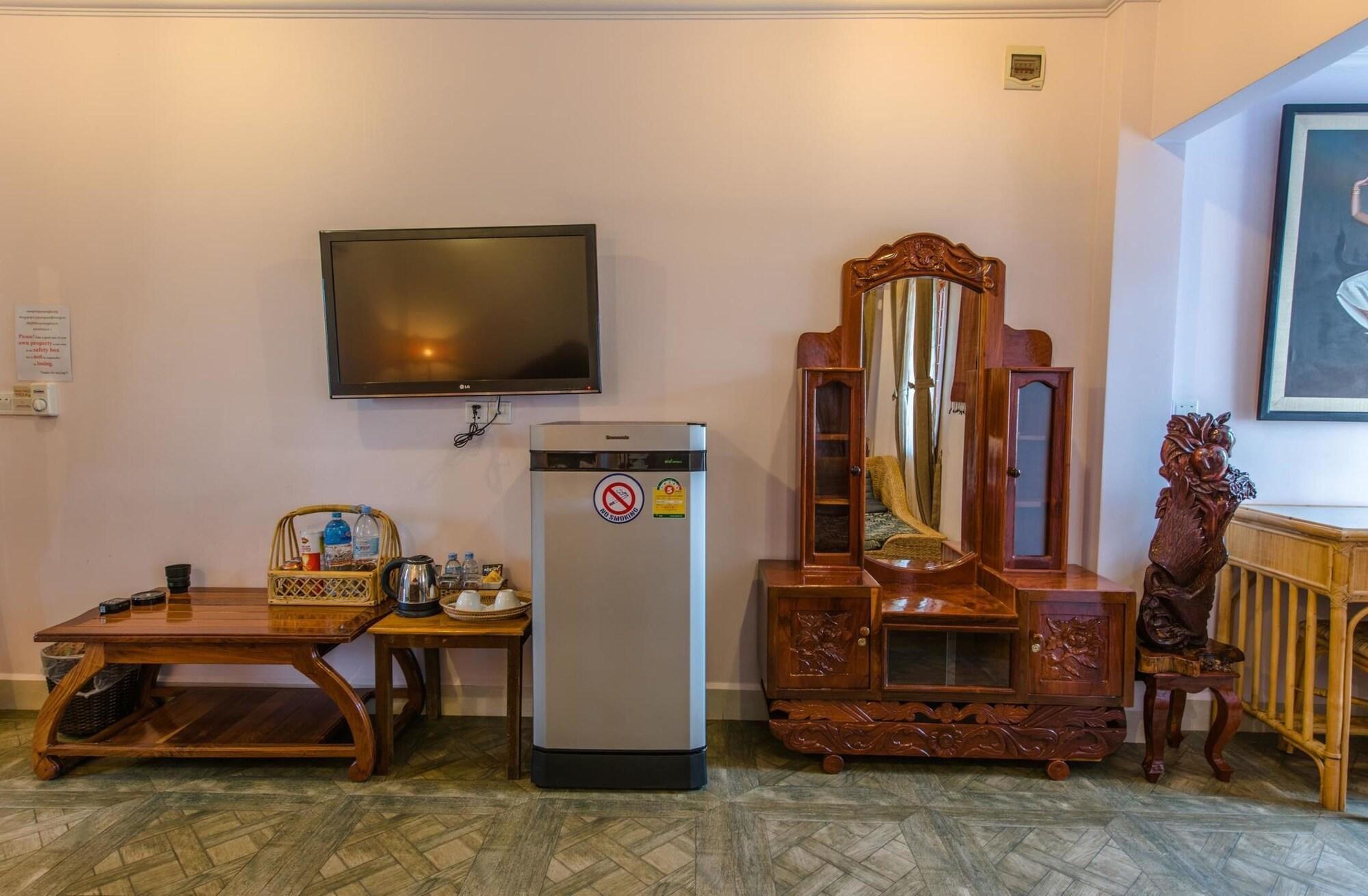 Delux Villa Battambang Ngoại thất bức ảnh